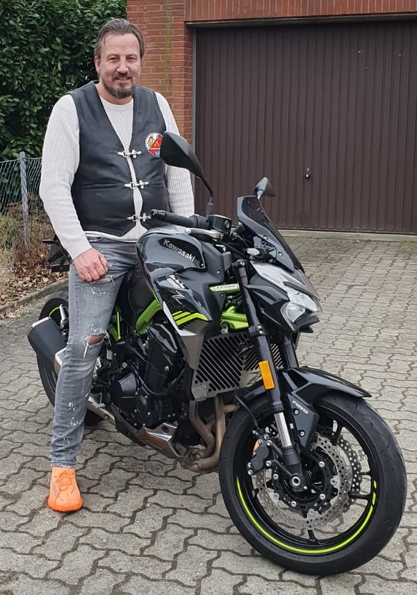 Andy - auf seiner schicken Kawasaki